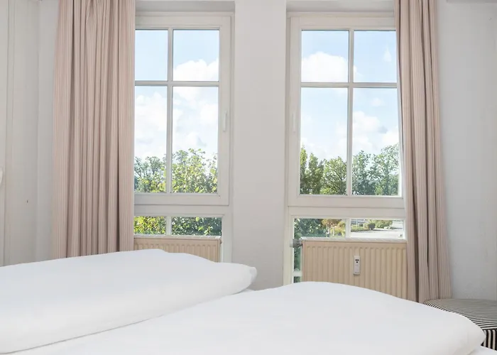 726, Seepark アパート *